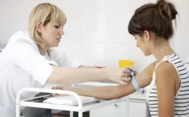 Blood test to test for the presence of worms in the body